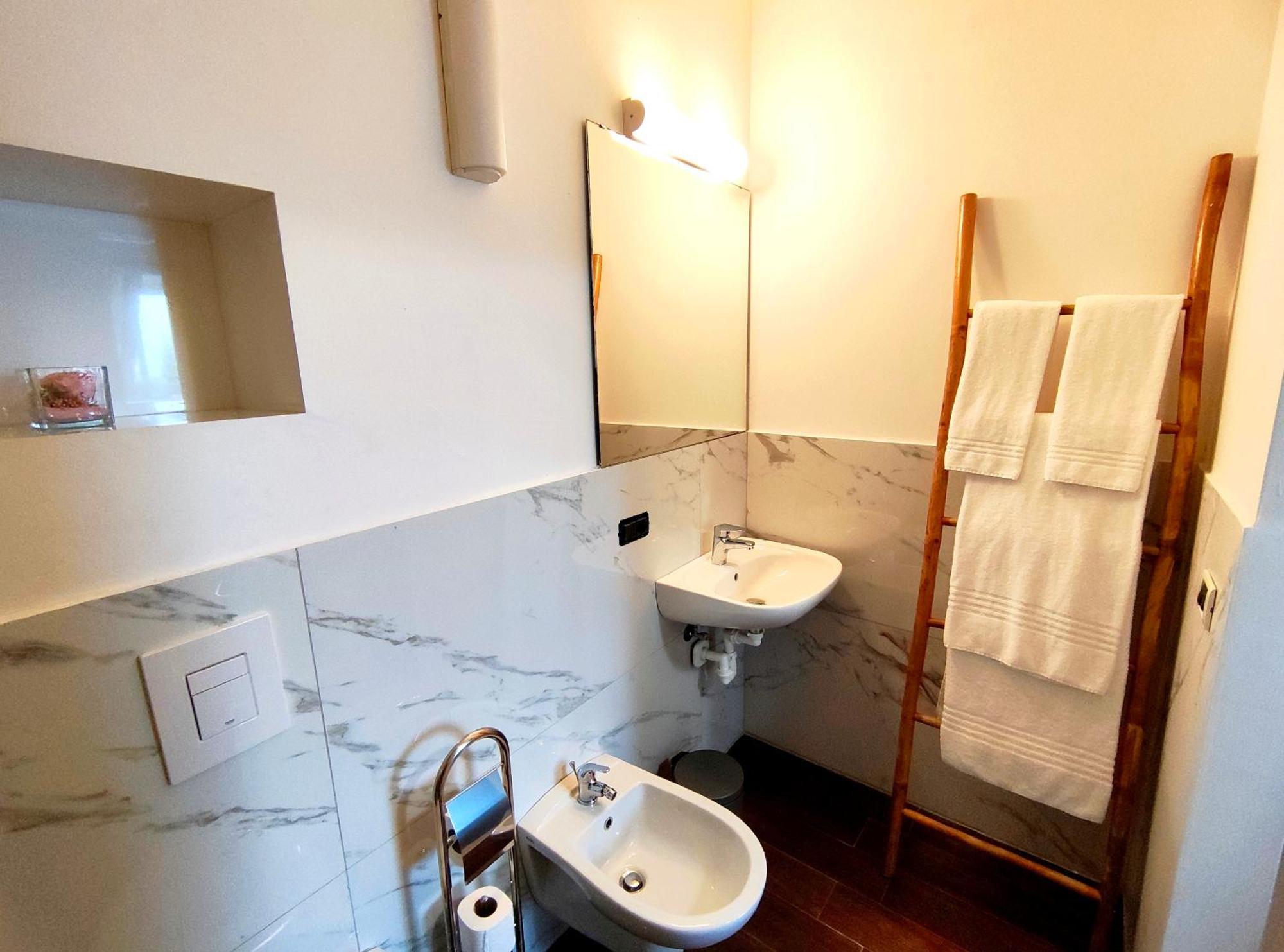 Albergo Del Sole Porto Valtravaglia Luaran gambar