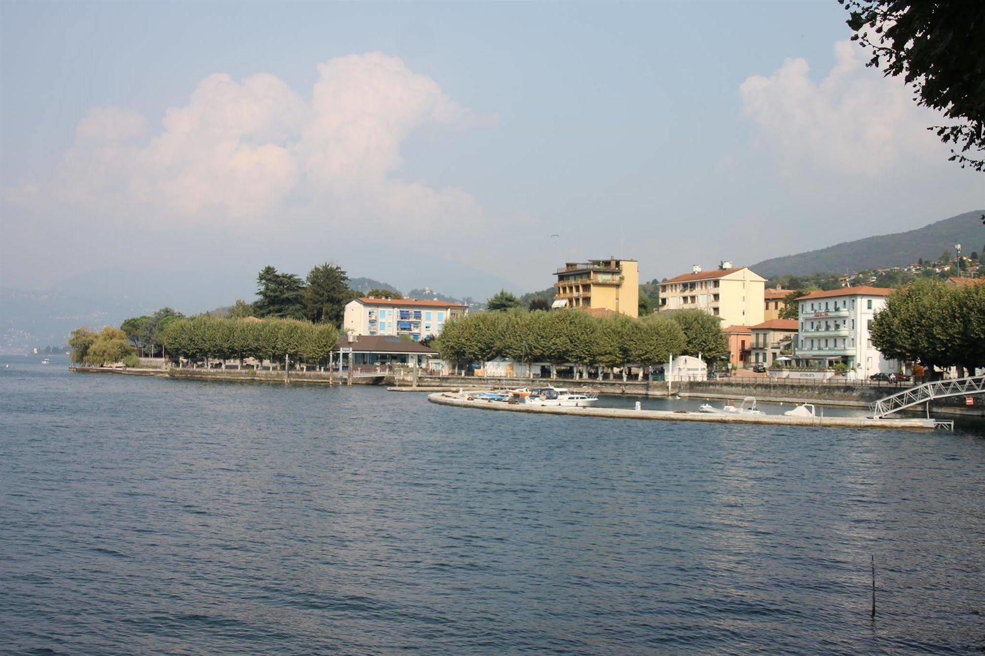 Albergo Del Sole Porto Valtravaglia Luaran gambar